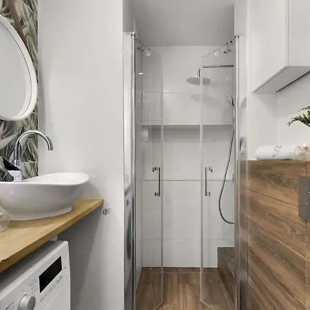 Cozy Beachside Falla By Elite